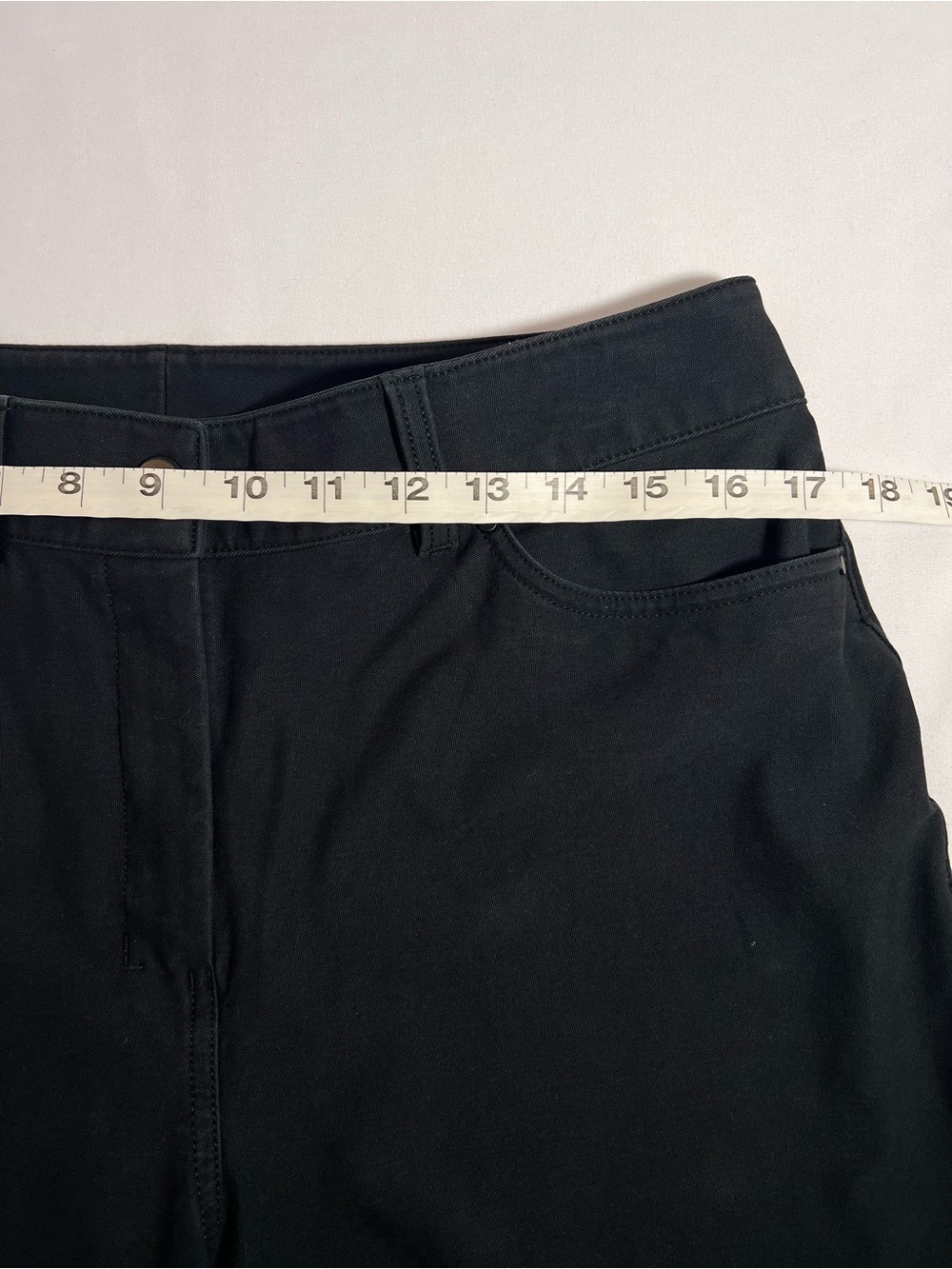 Lululemon Woman’s Black Pants Size 30 - Picture 3 of 10